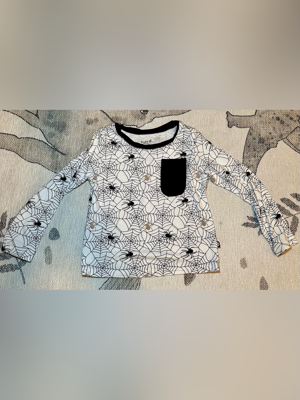 Kyte BABY Halloween Print White & Black Spider Web Pocket Long-Sleeve Tee